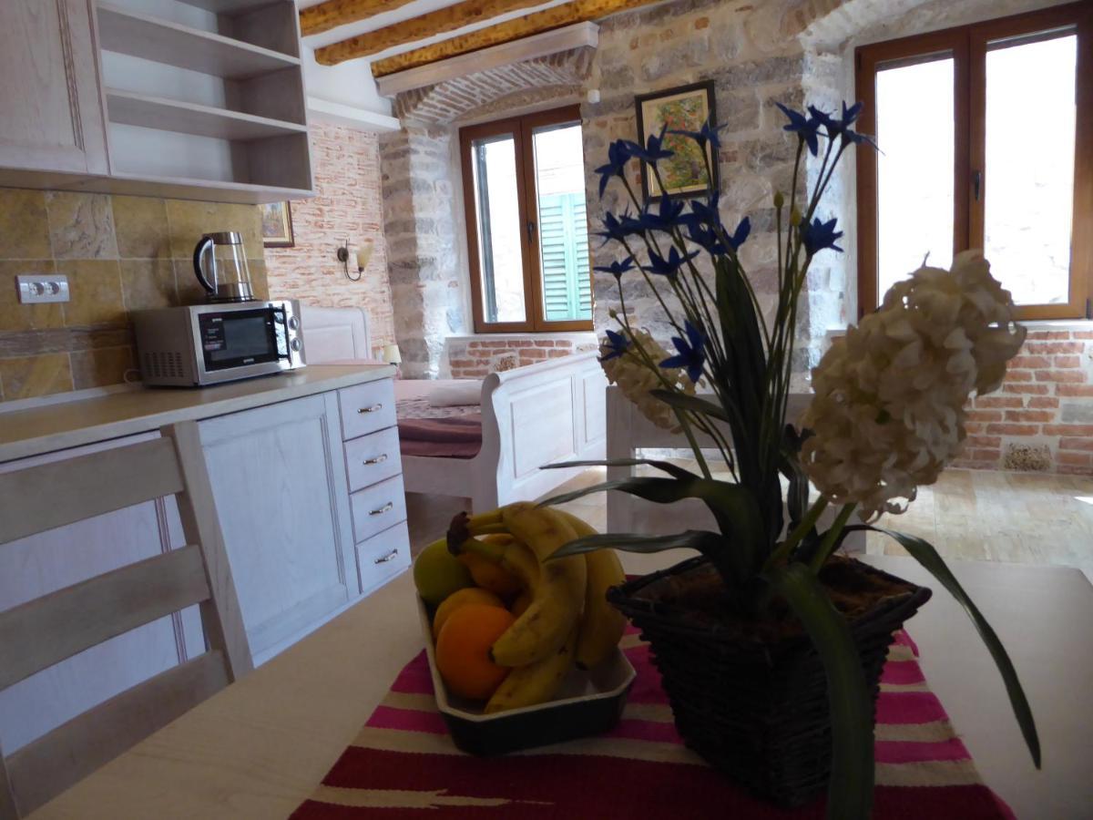 Apartments Dukic Kotor Ngoại thất bức ảnh